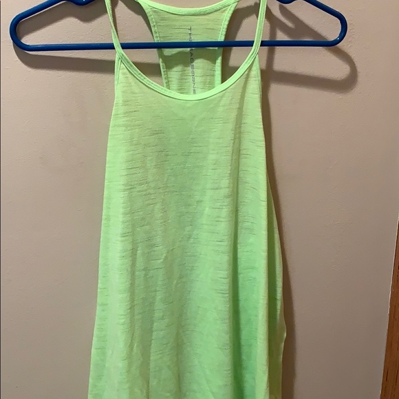 Under Armour Tops - Under Armour tank top